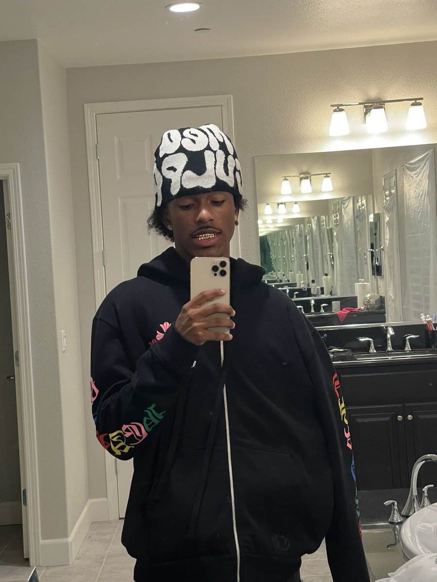 cfkex's tweet photo. This all I got for y’all. https://t.co/avxhf8ThSo