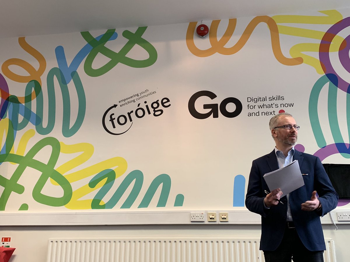 🟣 Today we officially opened the refurbished Foróige Computer Clubhouse in Blanchardstown, Dublin with Minister @rodericogorman. 🟣 The Clubhouse harnesses the power of digital youth work and enables young people to experience every aspect of Foróige Go - digital skills for…