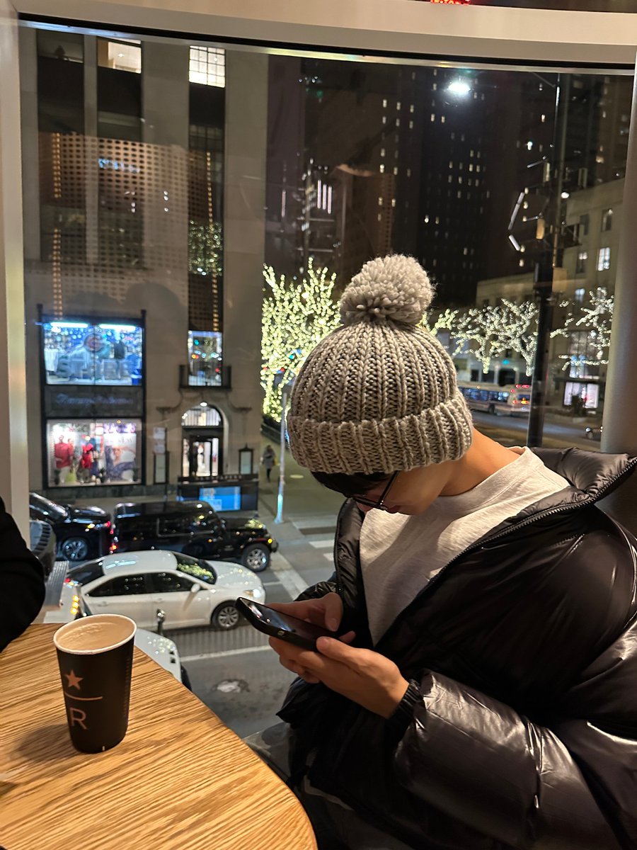 frommhyuk's tweet photo. #HYUK #YANG_HYUK #OMEGA_X https://t.co/D8yvg2x6Wi