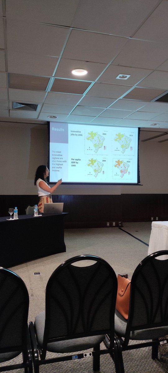 Paulo Morceiro (@pmorceiro) on Twitter photo Estudo de <a href="/milenetessarin/">Milene Tessarin</a> (Univ Utrecht) e Carlos Azzoni (USP) na #Anpec mostra que entre 2003 e 2018 houve um crescimento espraiado e maior das atividades inovativas nas regiões menores do Brasil. Muito interessante a abordagem dos skills inovativos e resultados reginais. 1/2 Estudo de <a href="/milenetessarin/">Milene Tessarin</a> (Univ Utrecht) e Carlos Azzoni (USP) na #Anpec mostra que entre 2003 e 2018 houve um crescimento espraiado e maior das atividades inovativas nas regiões menores do Brasil. Muito interessante a abordagem dos skills inovativos e resultados reginais. 1/2