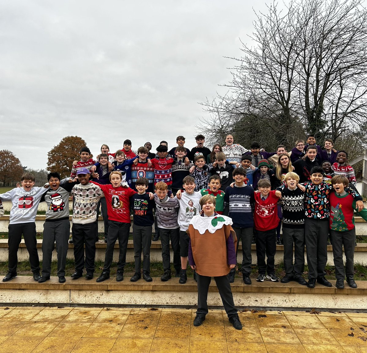 Merry Christmas from York House Upper School!! Wishing you all the most wonderful, cheerful festive break! Bring on the new year! #AdventureAwaits