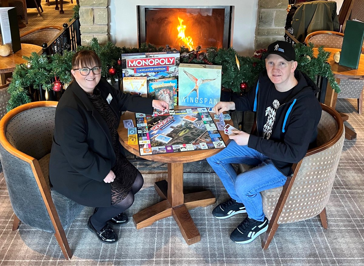 Christmas has always been known as a time for good deeds and we love seeing the good deeds done by our partners throughout Lancashire. Read about @englishlakes' Lancaster House gift to local fundraiser >> marketinglancashire.com/news/lancaster… #ChristmasGift