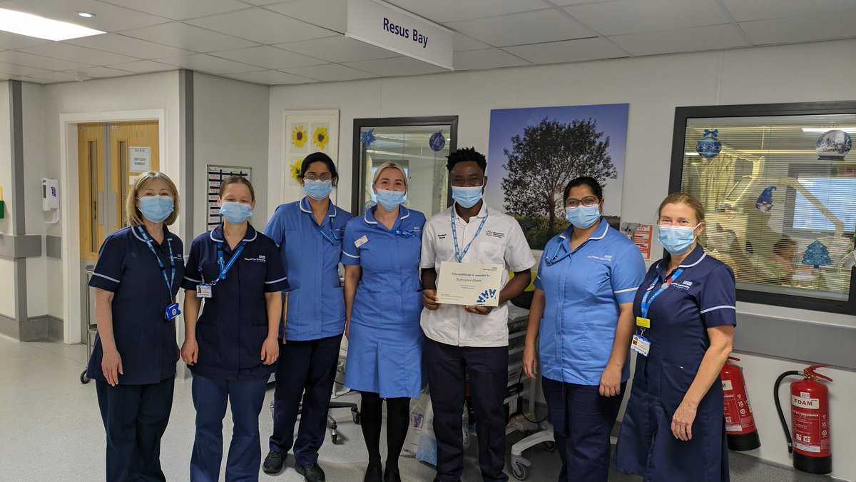 Congratulations to Olumuyiwa Gbede who was presented with an Outstanding Learner Award by Ward F14. He has a remarkable bedside manner, ensures privacy & dignity, is diligent & hardworking & always uses his initiative 👏🌟. @MFTF14 @SueWhit73224135 @MMUPBLTutors @mftchiefnurse