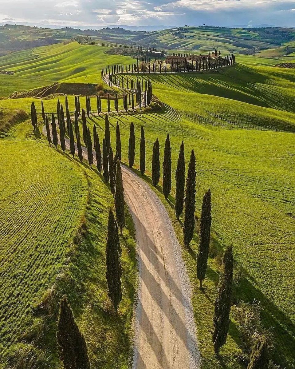 Amazing Day in Tuscany, Italy 🇮🇹 by unknown #italia #tuscany #nature #life #travel
