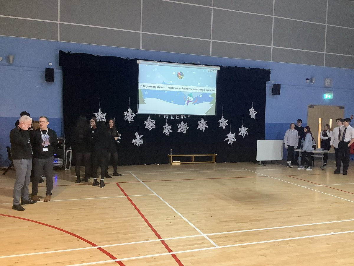 StMarysLargs's tweet photo. Our #Classof2024 had a super time @LargsAcademy Christmas-themed #transition quiz today! 🤩🎄 Huge thanks to Mr Frew and the S6 pupil leaders for organising and running the event. @Colinfrew3 @AliAllan_PLL 
#community #RRSA #Article31 https://t.co/RqO0oPqDCd