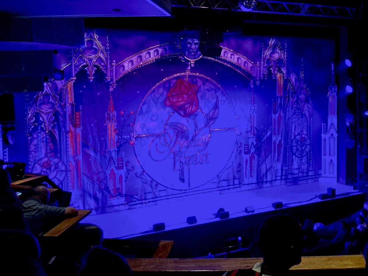 Last night’s preset from Beauty and the Beast at @thebeaconarts Centre, #Greenock. The start of a fab night. #panto