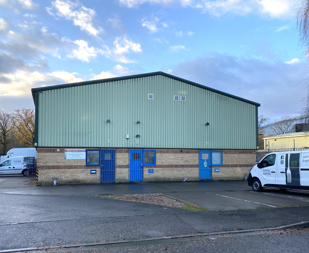 EachEstate's tweet image. General / Light #Industrial, #Warehouse
#LN6, #Lincoln, Whisby Way Business Centre
To Let, 540 sf (1 Mezz  231 sf, GF  309 sf)
each.co.uk/w/231114124816…

A mid-terraced industrial/storage unit located in the..
Off Whisby Road which leads from the A46 which bypasses the City of..