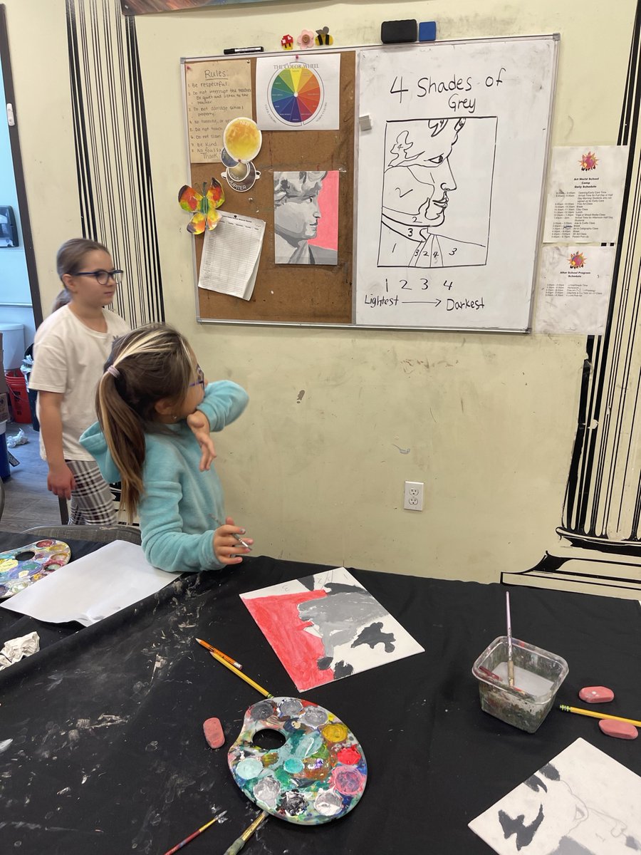 ArtWorldSchool's tweet image. Colorful minds, vibrant strokes—each canvas tells a tale, spun by our young visionaries 🎨✨ 

#YoungPicassos #ImaginationUnbound