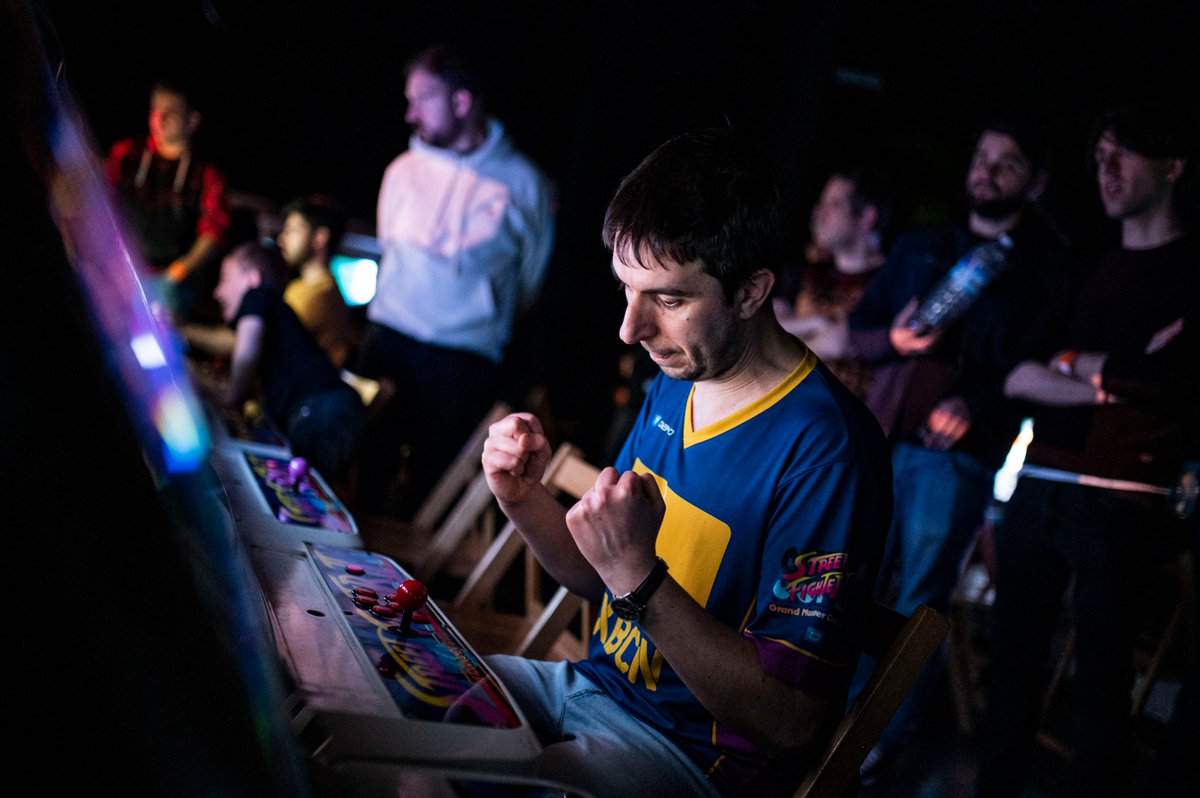 Marcade18's tweet image. Se acaba un 2023 para recordar.
🏆 TheMixup
🏆 Liga Online 2XBCN
🏆 FOF 3v3 (con Lokiyo y Saulon)
🥈 HFS 3v3 (con Zarghatt y DonYann)
🥉 FOF Solo
🥉 RetroBarcelona
🥉 FBT 3v3 (con DonYann y Milanea)
He grabado un vídeo repasando la evolución del año: youtube.com/watch?v=Yu_uvY…