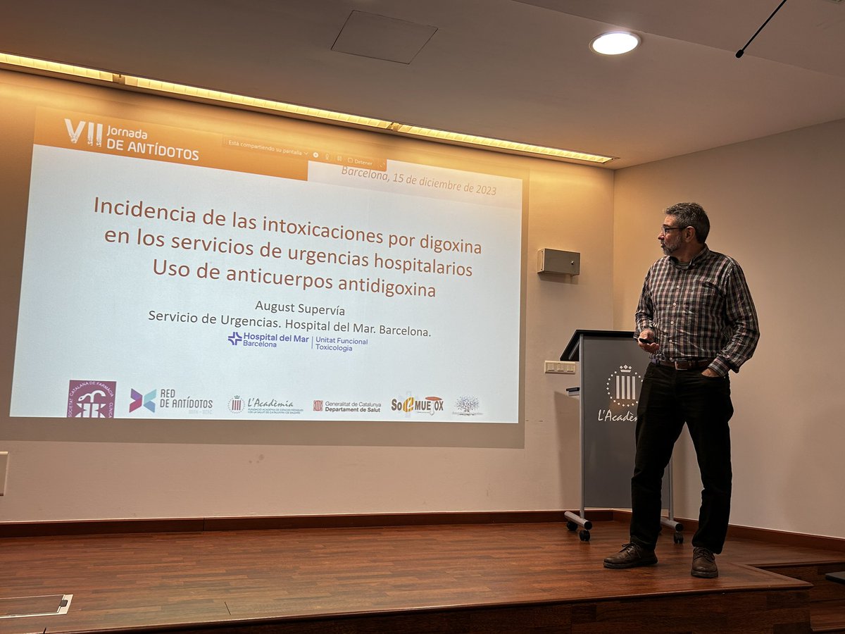 redantidotos's tweet photo. @EdurneGamarra @SCFarmClin @aguilarsraquel @salutcat @sefh_ @SoCMUE @La_FETOC @SERB_Pharma @august_supervia de @hospitaldelmar y presidente del Grupo de Trabajo en Toxicología de @SoCMUE nos presenta la incidencia de las intoxicaciones por #digoxina en los #SUH https://t.co/iwwNWzusnq