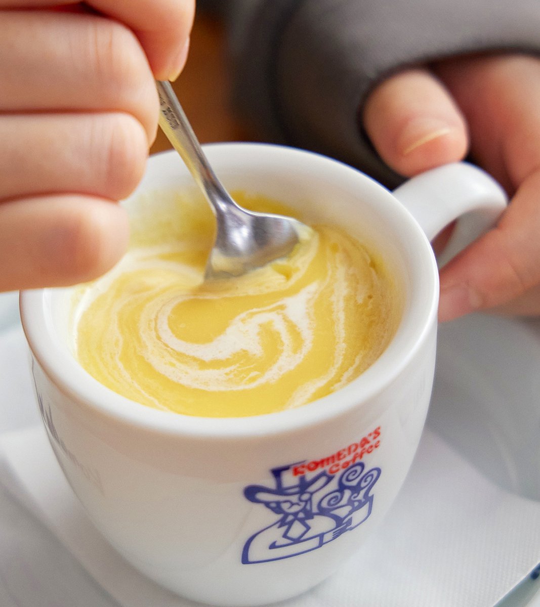 KomedaOfficial's tweet image. ║ スタッフのおすすめ ║
12月22日はスープの日🥄
実はモーニングサービスのドリンクとして、
コーンスープを頼めることはご存知でしょうか🌽
コメダ珈琲店こだわりのトーストを
コーンスープに浸して食べるのがおすすめです😋
#コメダ #スープの日