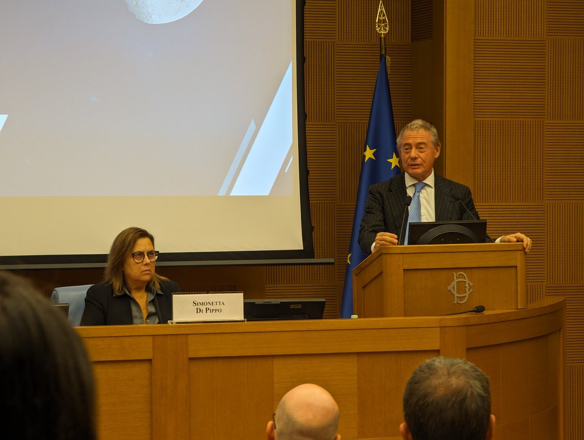 Studiomapp (@studiomapp) on Twitter photo Buona #GiornataNazionaleDelloSpazio! Siamo nell'aula del Palazzo dei Gruppi parlamentari di <a href="/Montecitorio/">Camera dei deputati</a> per l'evento "Industria e startup per lo spazio" con <a href="/ldalzovo/">Leonardo Alberto Dal Zovo</a>! <a href="/erstartup/">EmiliaRomagnaStartUp</a> <a href="/Arter_ER/">ART-ER</a> <a href="/LazioInnova/">LazioInnova</a> <a href="/ClimateKIC/">EIT Climate-KIC</a> <a href="/ClimateKICItaly/">EIT Climate-KIC Italian branch</a> <a href="/ESAbusinessapps/">BusinessApplications (Now ESA Space Solutions)</a> <a href="/Space4Europe/">ESA Space Solutions</a> <a href="/CopernicusEU/">Copernicus EU</a> Buona #GiornataNazionaleDelloSpazio! Siamo nell'aula del Palazzo dei Gruppi parlamentari di <a href="/Montecitorio/">Camera dei deputati</a> per l'evento "Industria e startup per lo spazio" con <a href="/ldalzovo/">Leonardo Alberto Dal Zovo</a>! <a href="/erstartup/">EmiliaRomagnaStartUp</a> <a href="/Arter_ER/">ART-ER</a> <a href="/LazioInnova/">LazioInnova</a> <a href="/ClimateKIC/">EIT Climate-KIC</a> <a href="/ClimateKICItaly/">EIT Climate-KIC Italian branch</a> <a href="/ESAbusinessapps/">BusinessApplications (Now ESA Space Solutions)</a> <a href="/Space4Europe/">ESA Space Solutions</a> <a href="/CopernicusEU/">Copernicus EU</a>