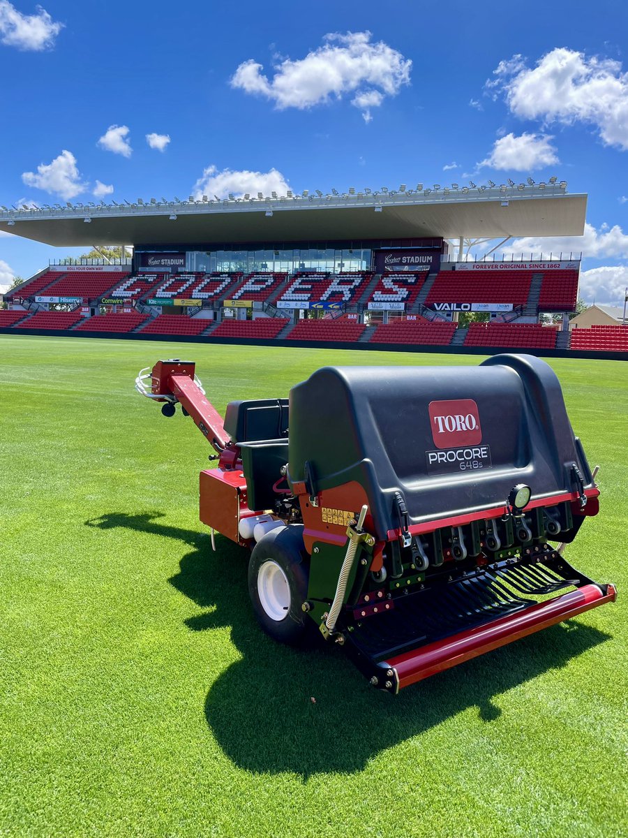The ProCore 648s builds on the tremendous legacy of the ProCore 648 by incorporating proven technology and even more innovative features while preserving the time tested design elements that changed the way you aerate.