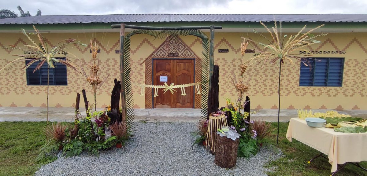 Finally, the Temuan Cultural Infomation Centre in my village is officially open to the public. Located in Kampung Pulau Kempas, Banting. Thank you so much to @GECtalks, @YayasanHasanah my sister Lisa& the villagers who working hard to get this culture center done. #culture