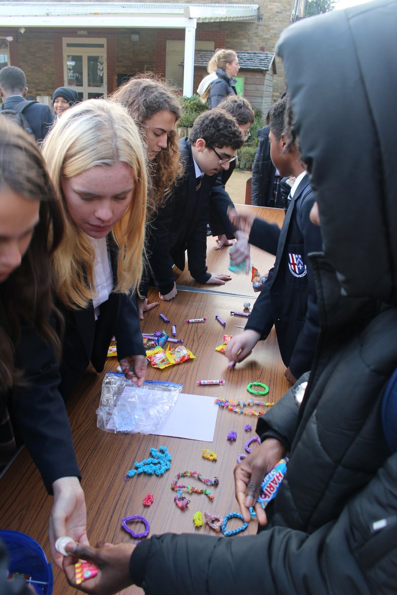 Year 9 Business Enterprise day was a sweet success, the students set up their own tuck shop in the playground and sold sweet treats to their fellow pupils and teachers 🍭 Well done Year 9!🌟#BromleySchools #ChallonerPride