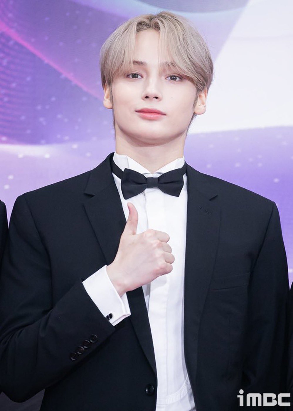 GBYbW6IaYAADxb7?format=jpg&name=large