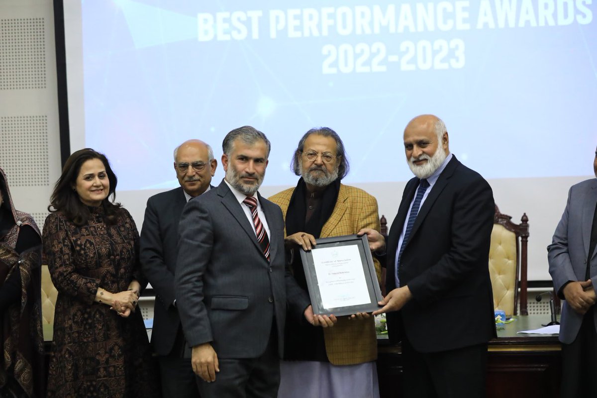 Abdullah (@abdullahpalms1) on Twitter photo My PhD Supervisor Prof. Shujaul Mulk Khan has been awarded with a certificate of appreciation for his outstanding contribution in the field of community and forest ecology. <a href="/DrShujaul/">Shujaul Mulk Khan ڈاکٹر شجاع الملک خان</a> My PhD Supervisor Prof. Shujaul Mulk Khan has been awarded with a certificate of appreciation for his outstanding contribution in the field of community and forest ecology. <a href="/DrShujaul/">Shujaul Mulk Khan ڈاکٹر شجاع الملک خان</a>