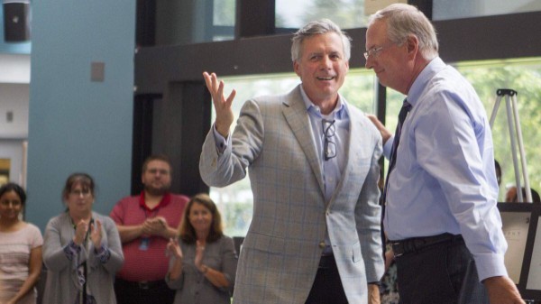 Jefferson_Wolfe's tweet image. ❓ What’s it like to sell a company for $5.4 billion? 10 questions with Tech Data’s Rich Hume

 #TechData #RichHume tinyurl.com/ywbr3eco