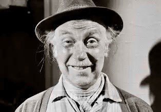 Remembering our wonderful grandad, Lennard Pearce passed on this day in 1984
‘Forever in our foughts’