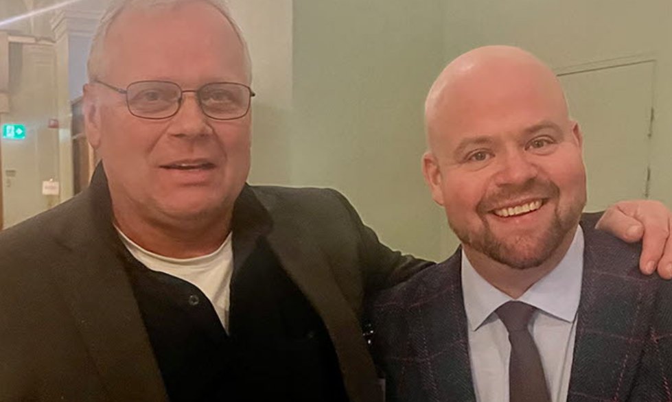 LRF Mjölk (@lrf_mjolk) on Twitter photo Framtidsvisioner, #regelkrångel och en gripande berättelse om hur en fågel riskerar att stoppa en ny generation mjölkbönder. Det var några av fokusfrågorna under Lantbrukets dag som arrangerades i riksdagshuset nyligen. lrf.se/nyheter/kullgr…
<a href="/peterkullgren/">Peter Kullgren</a>
<a href="/kdriks/">Kristdemokraterna</a> Framtidsvisioner, #regelkrångel och en gripande berättelse om hur en fågel riskerar att stoppa en ny generation mjölkbönder. Det var några av fokusfrågorna under Lantbrukets dag som arrangerades i riksdagshuset nyligen. lrf.se/nyheter/kullgr…
<a href="/peterkullgren/">Peter Kullgren</a>
<a href="/kdriks/">Kristdemokraterna</a>