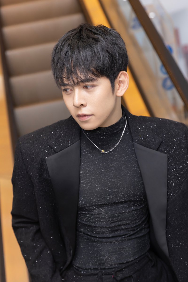 o2productionnn's tweet image. Anh này có thật không cả nhà @@
#O2Production #NguyenBaVinh
#MuaSaoDauTien #StartShiningTheFirstSeason