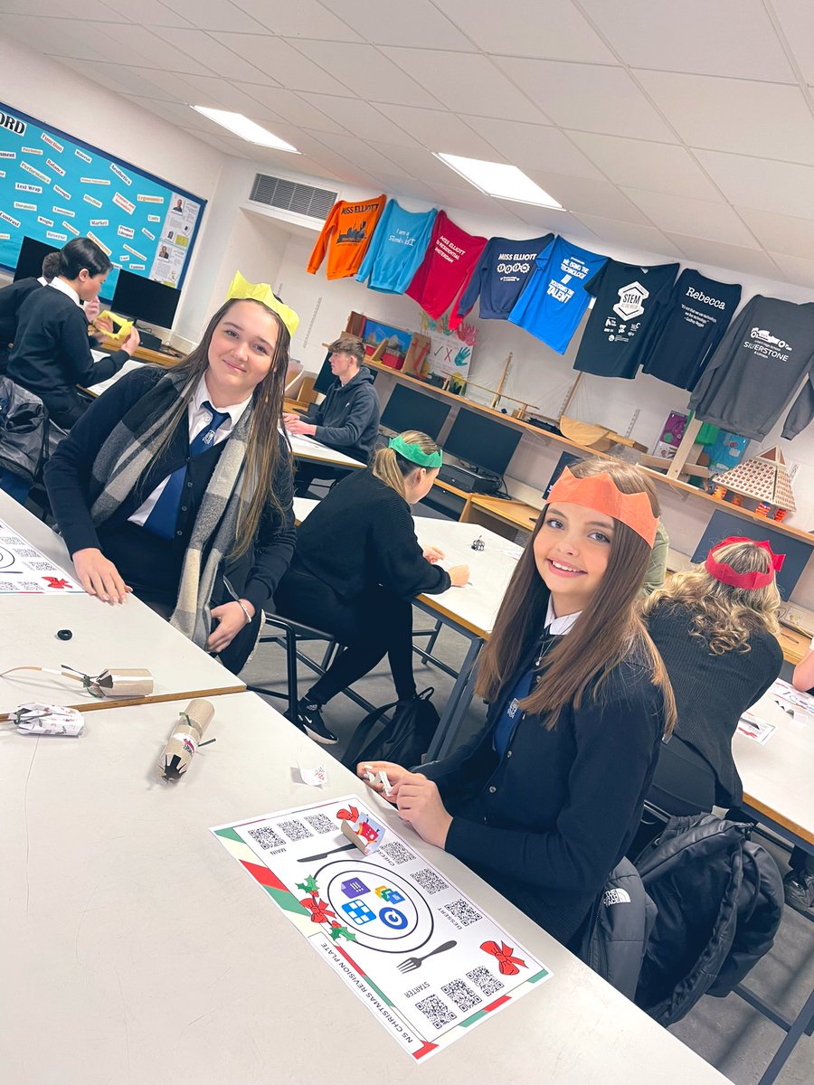 Mrs Elliott tweet media