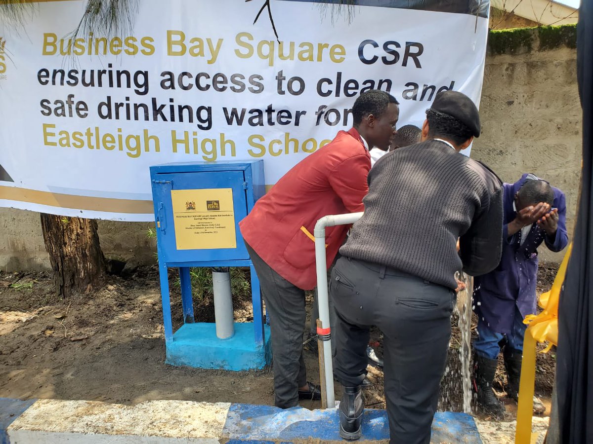 Phil_ke1's tweet image. A heartfelt thank you to #BBSMall for their remarkable act of kindness! By donating a borehole to the school, they&apos;ve empowered students with something as essential as clean water. This support is invaluable.
#CSRForBBSMall
@Mpyusufhassan @Kenyans @dalmarYHA @bbsmallnairobi