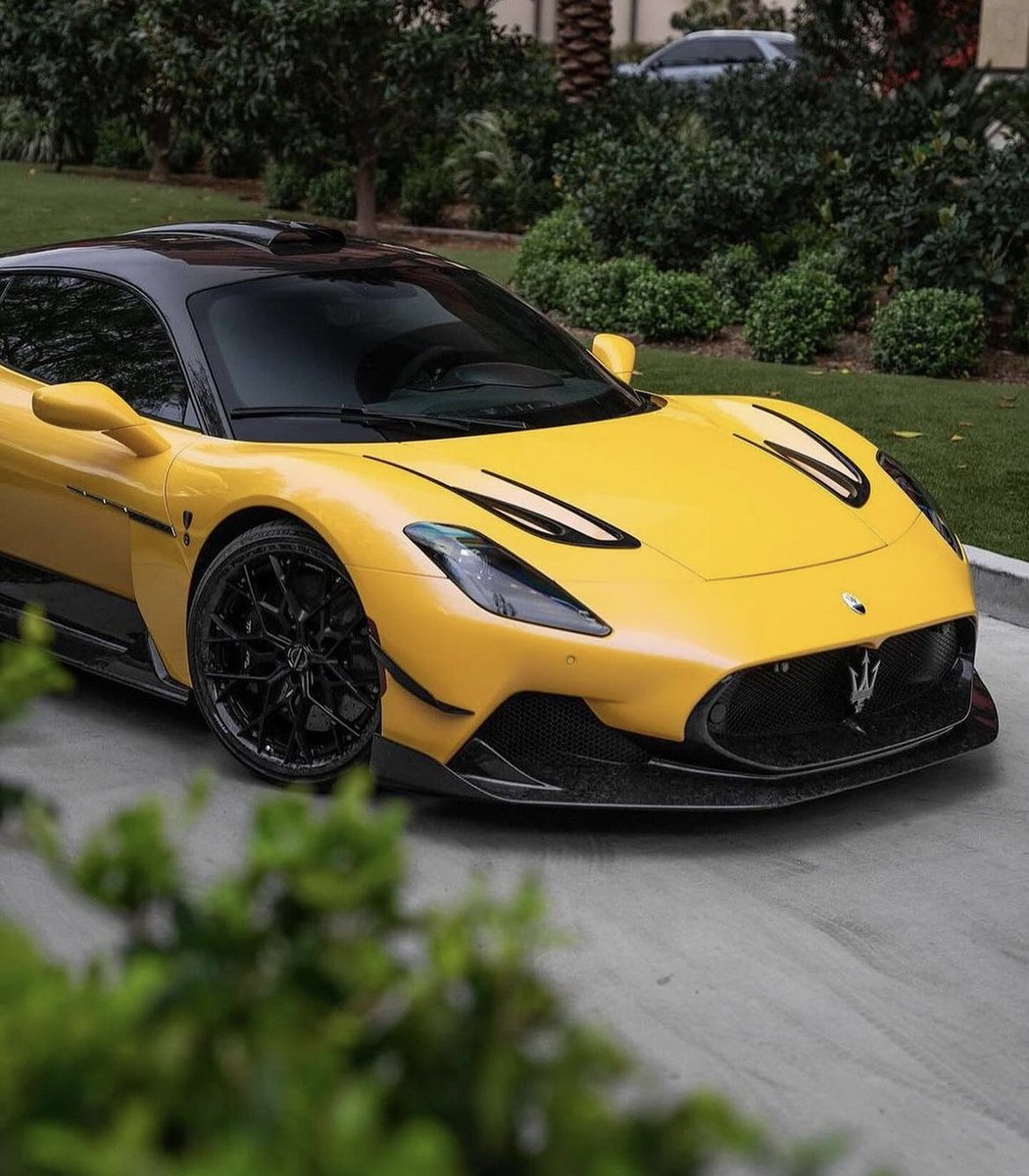 LuxuryCars365's tweet image. Maserati MC20 🍋