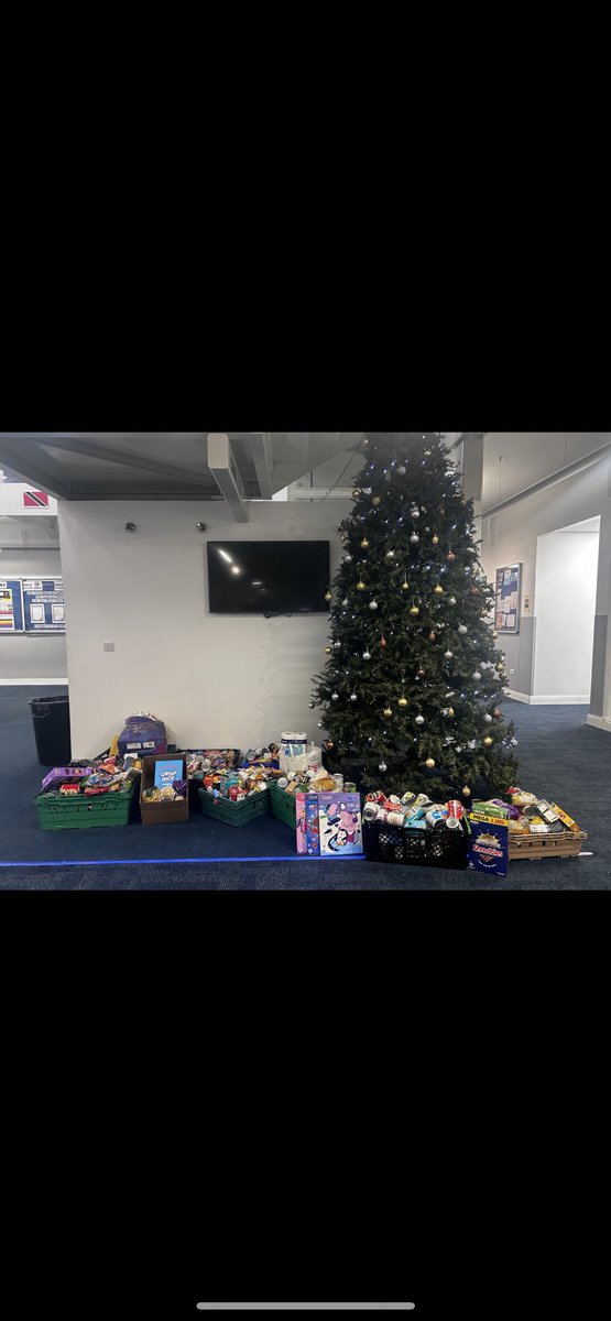 Priory Belvoir (@priorybelvoir) on Twitter photo Fantastic effort from all of our students for the Christmas โCan Driveโ - all ready to take to <a href="/GranthamFood/">Grantham Foodbank</a>
Any last minute donations will be greatly appreciated! โบ๏ธ Fantastic effort from all of our students for the Christmas โCan Driveโ - all ready to take to <a href="/GranthamFood/">Grantham Foodbank</a>
Any last minute donations will be greatly appreciated! โบ๏ธ
