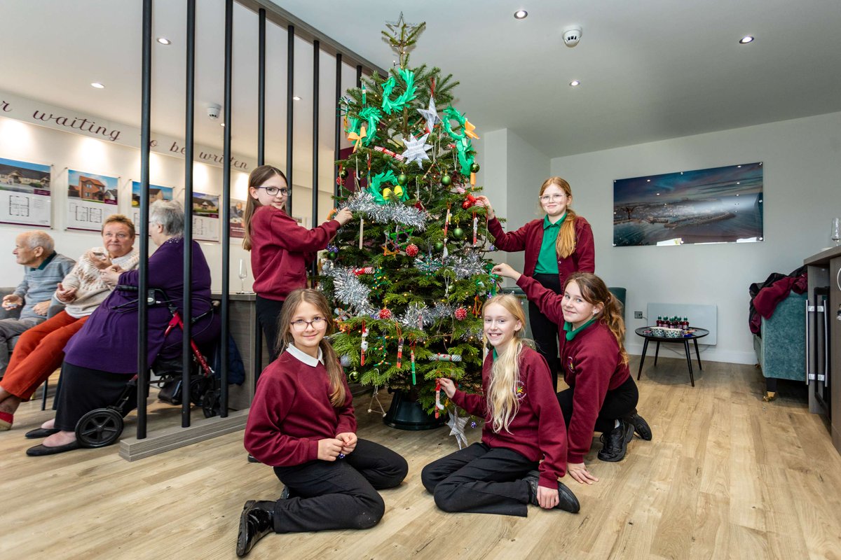 🌟🎄What a fantastic day it was at Sandcastles in Scarborough last Wednesday!🎄🌟

 We want to express our gratitude to everyone who joined us for our festive event.

A special thank you to the Overdale Reimary School for your beautiful tree decorating and singing.