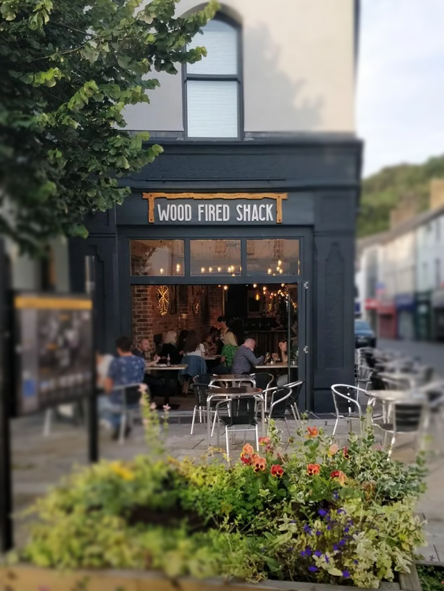 Halfway through the Miwtini Town Centre programme we’ll be hearing from Avia and Paul about their journey opening Wood Fired Shack on Bangor High Street. The networking evening will be full of Pizza and an opportunity to talk to other organisations who also offer support 🏴‍☠️🏴‍☠️