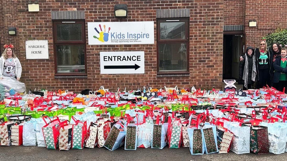 Pleased to help UK children's charity @KidsInspire with their Christmas appeal again this year. We donated 562 treat hampers to nominated families in Essex and more than 250 brand new toys for their children, helping them to have a better Christmas. Thanks to everyone involved.