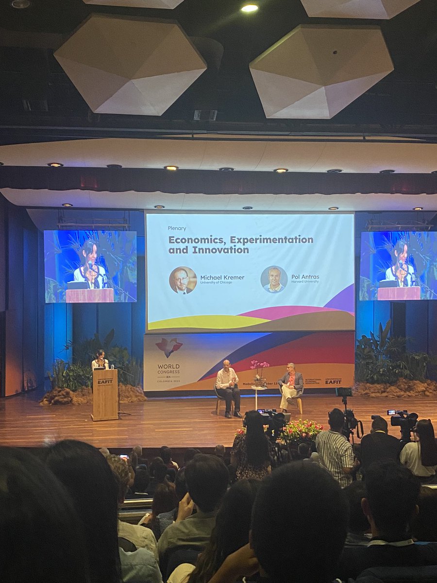 Contreraaaaas's tweet photo. I am delighted to have attended such an incredible congress (@IEA_economics). Huge thanks to EAFIT (@EAFIT), Cesar Tamayo, and all the staff who made this an unforgettable event. I can proudly say that the World Economic Congress took place in my country! 🇨🇴 https://t.co/OS0bfSVEcI
