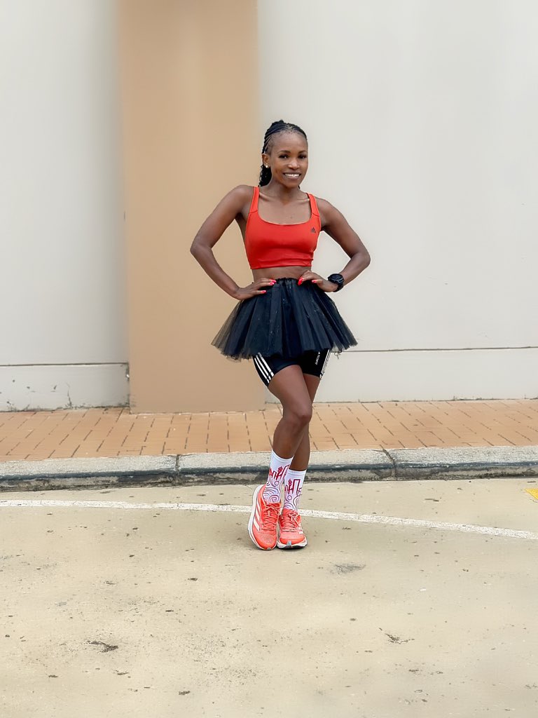 thandymatlaila's tweet photo. π made it on time π₯°
What a great route, I propose an official race here, or kanjani @VuvuZongo π
My accountability partner @Connie____M , youβre a rockstar π«
#FestiveLongRun
#RunningWithTumiSole
#FetchYourBody2023
#IChoose2BActive
#RunningYogi
#TrapnLos
#ThandyMWellness https://t.co/3d3MwRlXxE