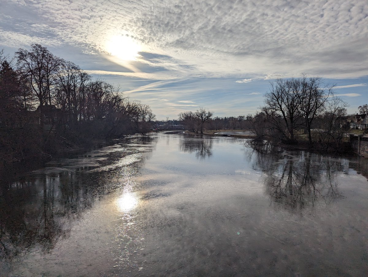 7 mile run. Can't beat this weather for December running! This photo was the Hwy 32 bridge downtown, just a hint of ice on it right now.