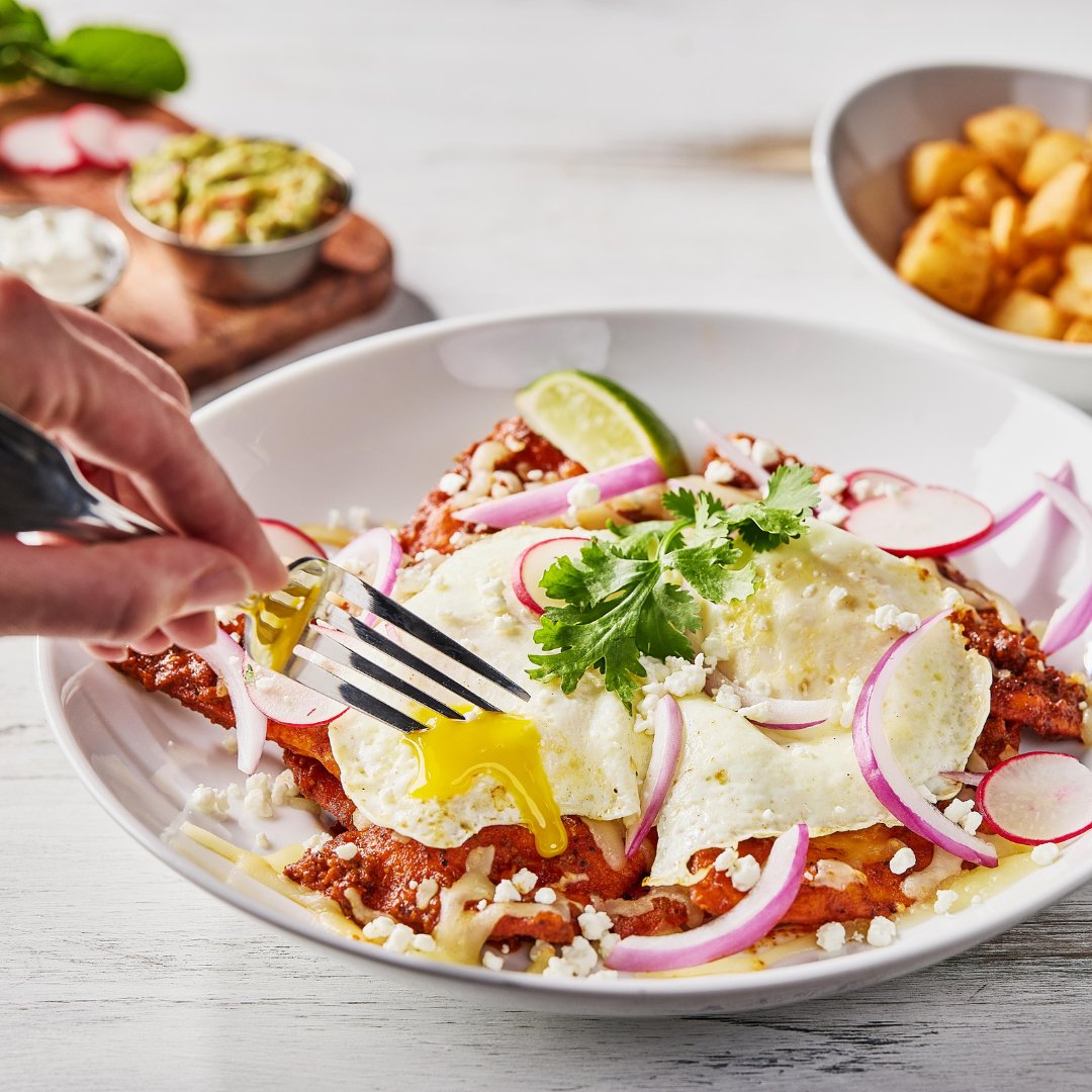 Trust us, your weekend needs these Chilaquiles! 😍🌶️