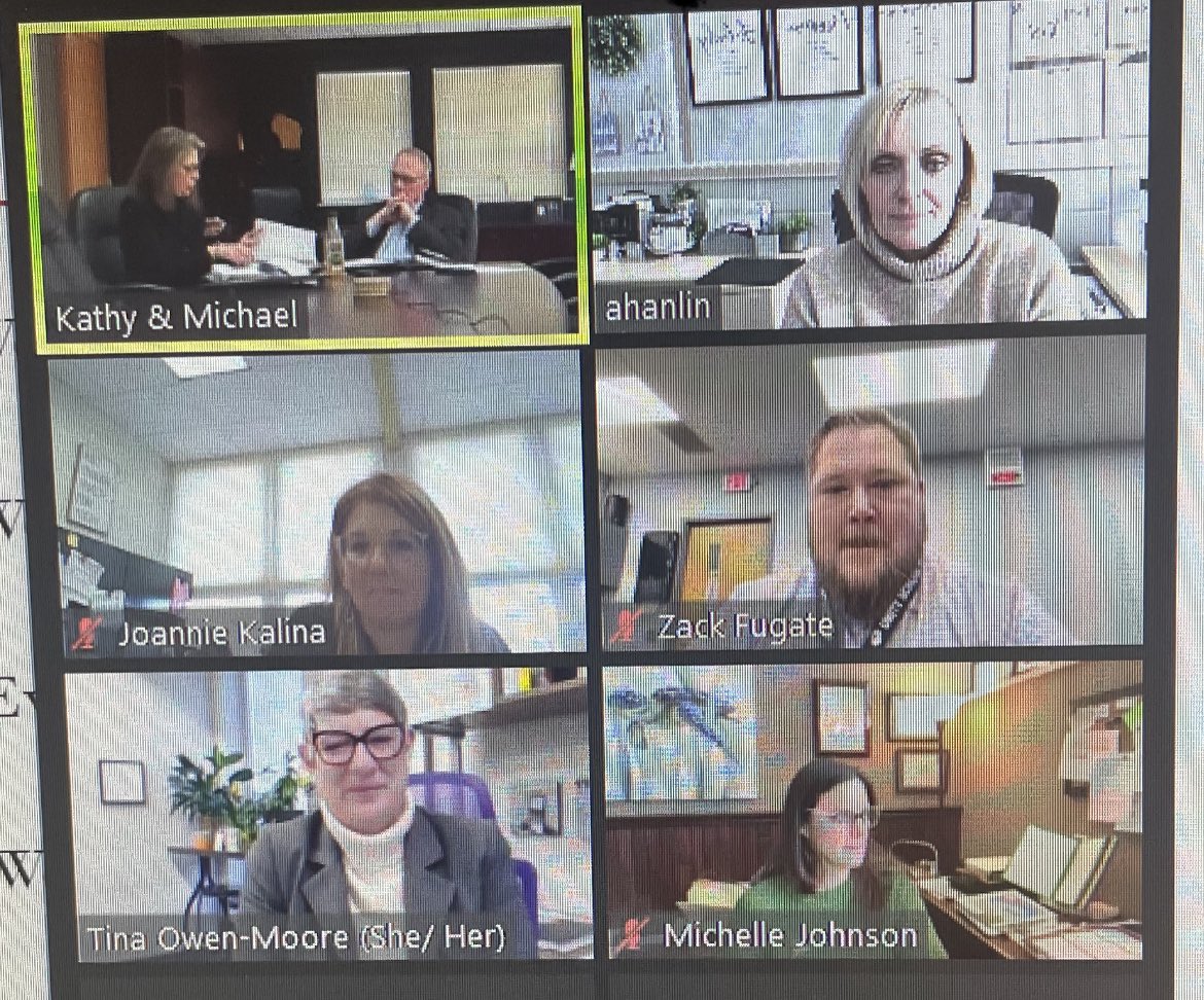 AngieHanlin tweet media