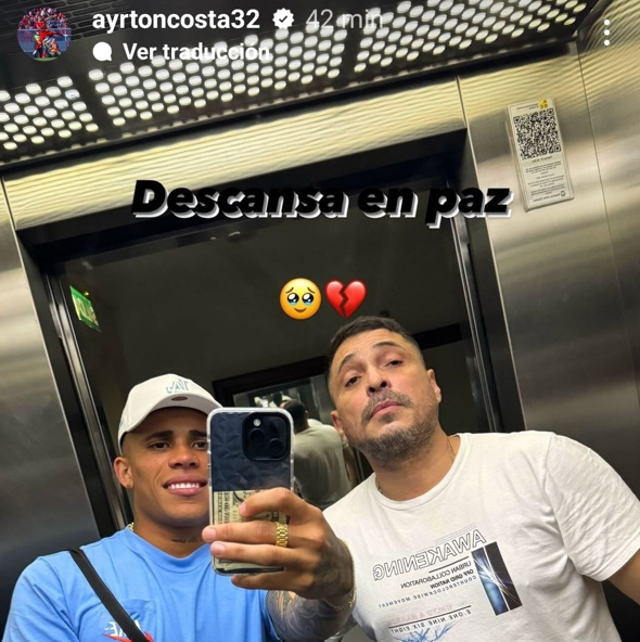 mauroszeta's tweet photo. 🚨 EJECUTADO POR LA MOTO | LA VÍCTIMA ES EL TÍO DE UN JUGADOR DE INDEPENDIENTE
- Se trata de Daniel Costa, tío de Ayrton, el defensor del rojo
- El detenido, acusado de ser el que disparó, tiene 14 años y es inimputable
📲 https://t.co/FaJpOUHDC2 https://t.co/3cJu4iWCnO