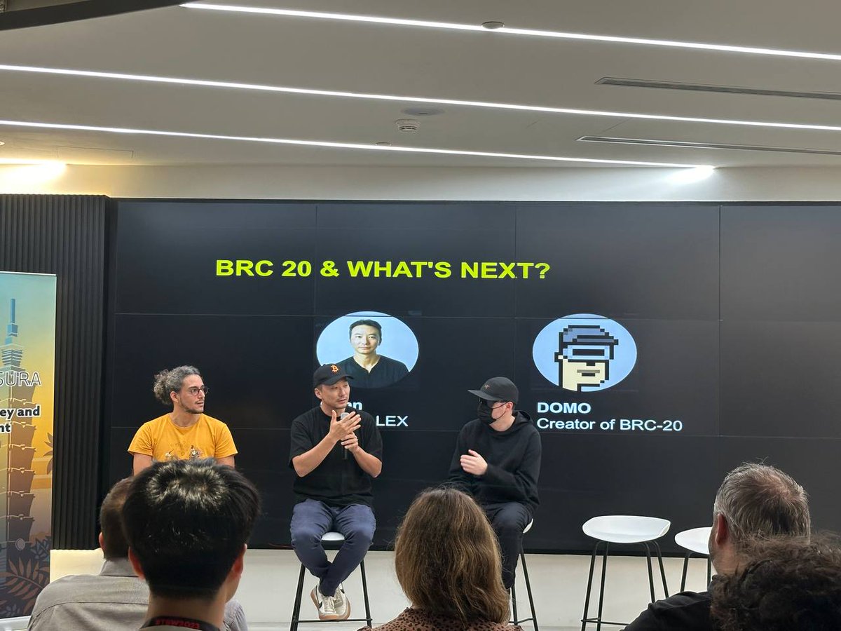 ALEXLabBTC's tweet image. Live from Taipei: @5eightandeight @domodata and @0xBinari are deep in discussion about the future of #BRC20 and the innovative #BitcoinOracle. The energy here is electric! 🔥 #BitcoinDeFi