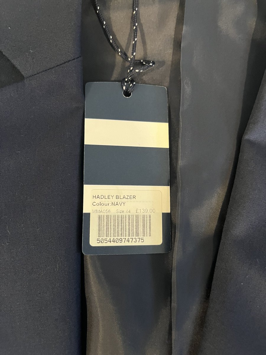 hawkey6's tweet image. Received my order today from @Crew_Clothing and there is a stain/footprint mark on my blazer needed for a wedding tomorrow. To say I’m disappointed is an understatement.