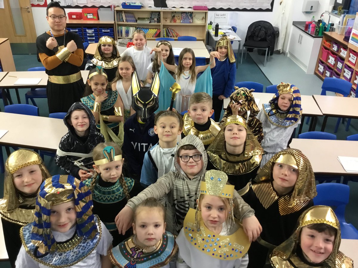 Year 3 tweet media
