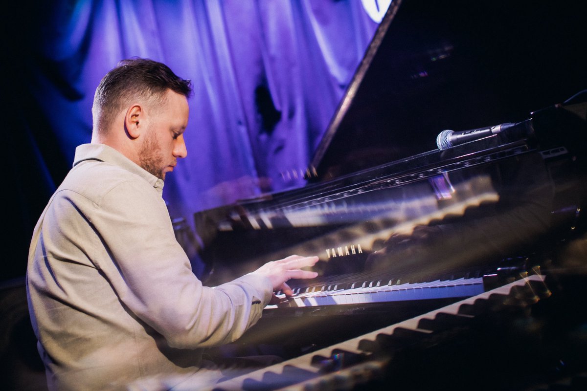 🎷🎹Tomorrow (16th Dec) at 8:30pm, pianist @TomaszZyrmont and saxophonist Sean Khan join forces for an exceptional & dynamic Jazz Duet at @posklondon seamlessly combining elements of traditional jazz with a contemporary style. 🎟 👉 tinyurl.com/8msuk3fc