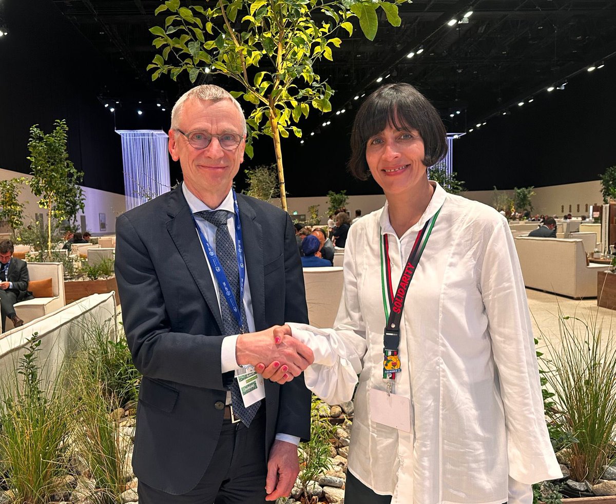 Susana Muhamad (@susanamuhamad) on Twitter photo Nos complace anunciar que Colombia🇨🇴 será la sede de la próxima Conferencia de las Partes de Biodiversidad #COP16, que se llevará a cabo del 21 de octubre al 1 de noviembre de 2024. En un compromiso del gobierno <a href="/petrogustavo/">Gustavo Petro</a> por preservar el planeta.
Abro hilo🧵 Nos complace anunciar que Colombia🇨🇴 será la sede de la próxima Conferencia de las Partes de Biodiversidad #COP16, que se llevará a cabo del 21 de octubre al 1 de noviembre de 2024. En un compromiso del gobierno <a href="/petrogustavo/">Gustavo Petro</a> por preservar el planeta.
Abro hilo🧵