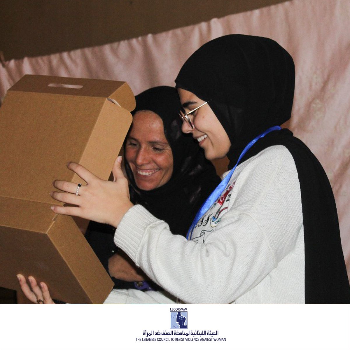 استكمالا لحملة ال١٦ يوم لمناهضة العنف ضد المرأة , أقامت #الهيئةاللبنانية_لمناهضة_العنف_ضد_المرأة أنشطة توعوية و ترفيهية هادفة في عكار - شمال لبنان.

 #لا_للعنف #وقفة_لوقف_العنف #لا_عذر #١٦يوم
#LECORVAW #unhcr #16days #OrangeTheWorld  #noexcuse
