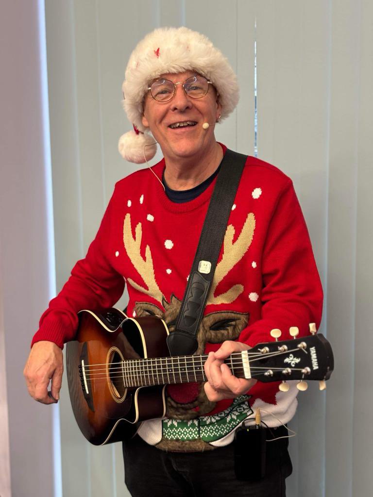 The Vetrobates, LVC's choir, put on a show stopping performance at Edinburgh Erskine Care Home on Tuesday. We enjoyed it just as much as the residents of Erskine and we are looking forward to going back again next year.