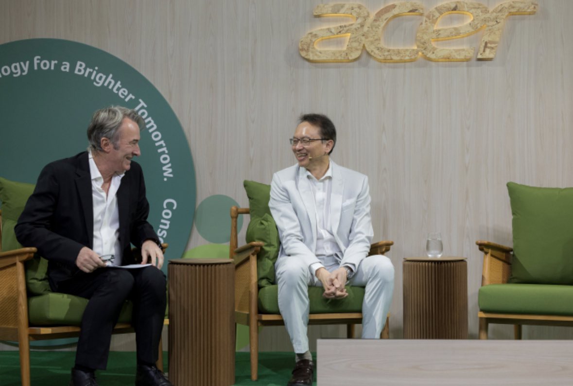 Through The I tweet media