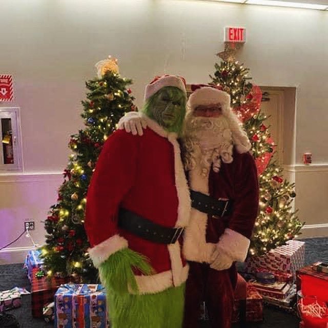 We are looking forward to seeing everyone tomorrow night at our 2nd annual @parkwayinmotion holiday night at the Irish Social club from 4pm-10pm 🎅🏻