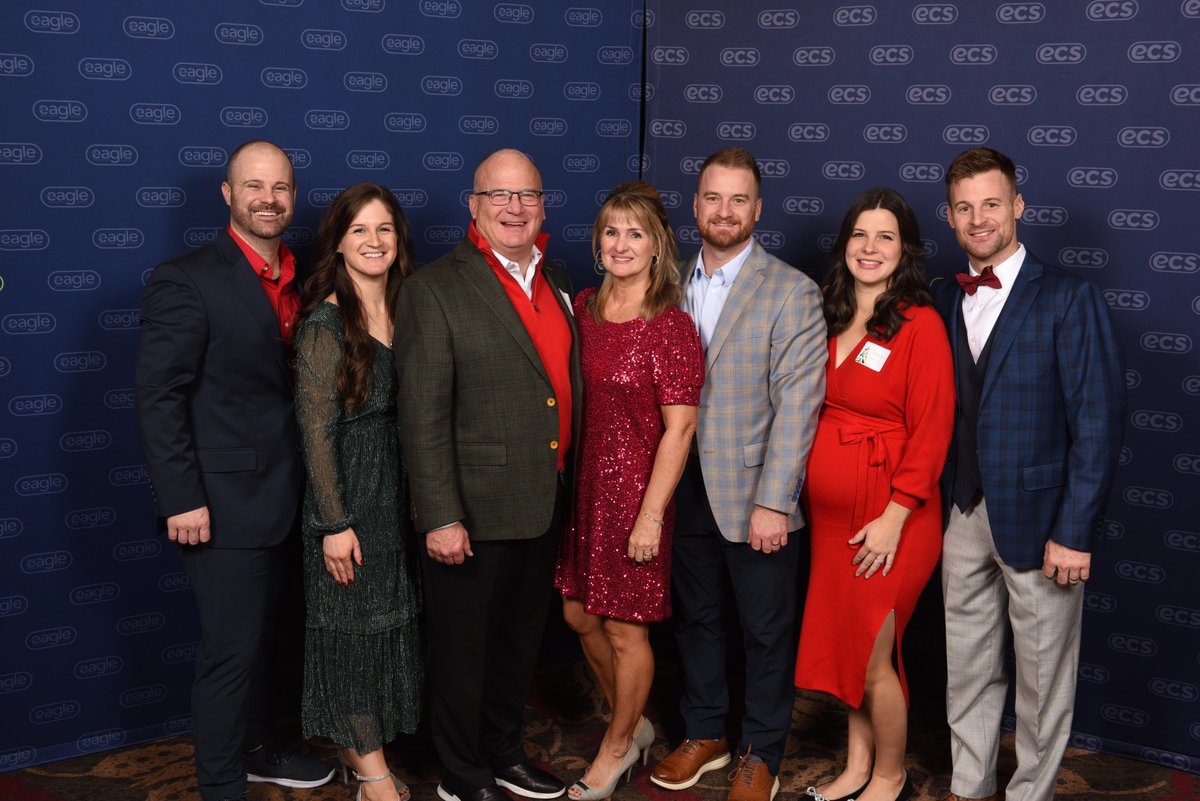 ecscommercial's tweet photo. Highlighting moments from our biggest leadership event of the year—the company Christmas party.  Grateful for the opportunity to connect with all of our amazing leaders. #ecscommercial
https://t.co/tvd44K8Cwk https://t.co/5FwFmPiavB