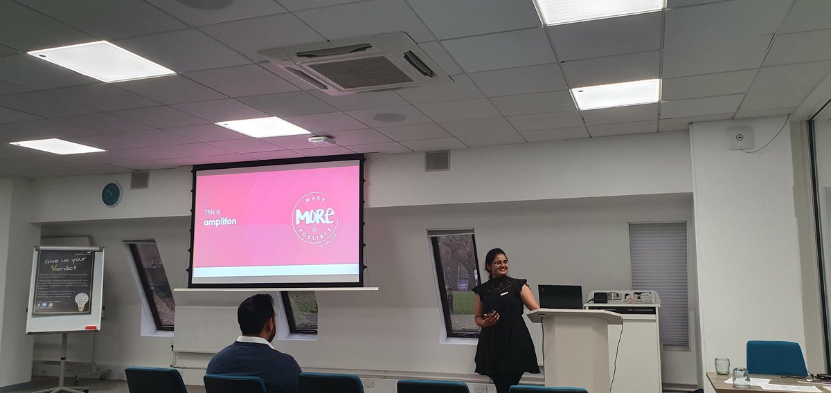 AstonAudiology's tweet photo. Followed by a NHS panel talk hearing about the @BAAudiology HTS and @NSHCS STP, as well as hearing from @Amplifon, @Specsavers and #Scrivens! Lots of different pathways and opportunities in the world of Audiology! #AudPeeps Including some of our @AstonAlumni! https://t.co/kw965qjqLX