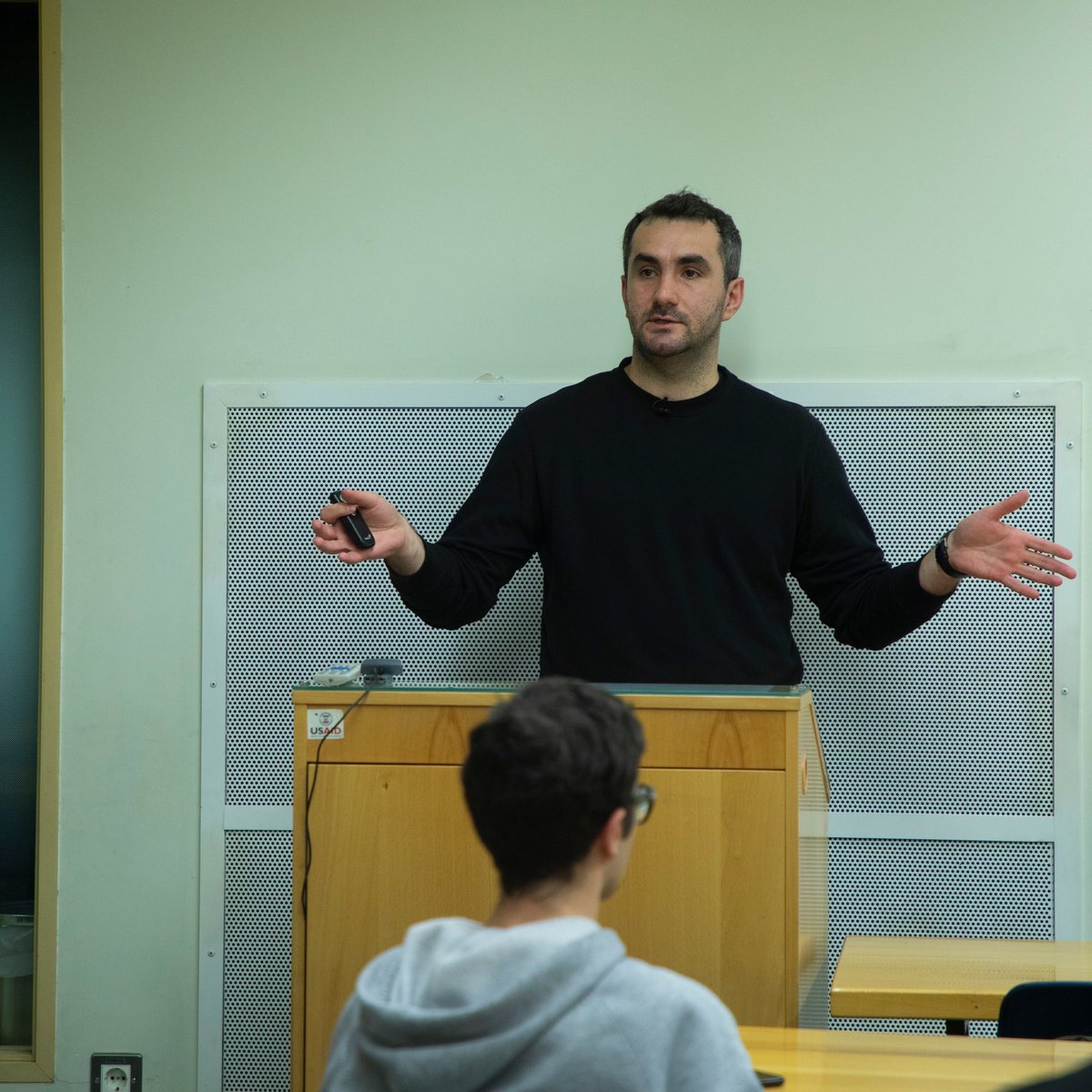 pydata_yerevan's tweet image. 🔔Yesterday, Vahan Huroyan finalized the row of #PyDataYVN meetup talks for 2023. With the main focus on current advancements in self-supervised learning for computer vision, the talk explained the main challenges and future directions of the field.